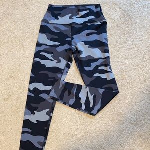 Victoria’s Secret Pink Ultimate legging